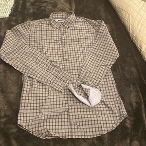 Beautiful Banana Republic long sleeve T-Shirt size small .